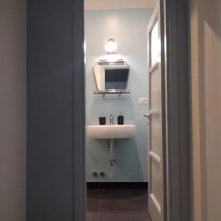 B1 Guest house